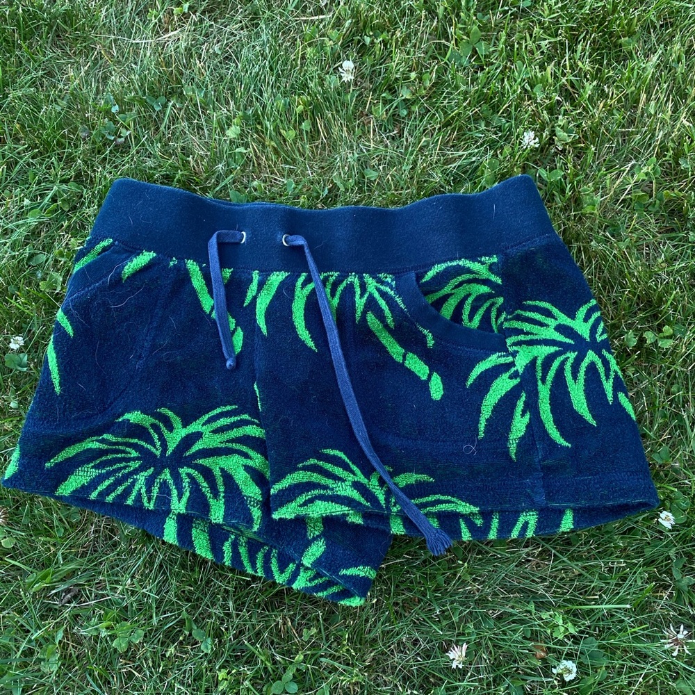 Juicy Shorts